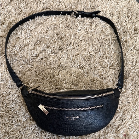 kate spade Handbags - Kate Spade Black Pebbled Leather Crossbody Bag